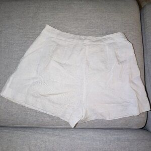 MICHAEL Kors Linen Pleated Chino Shorts Women's White MH93HCCA19